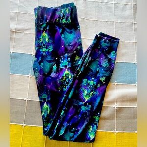 Disney Parks Vlians Leggings